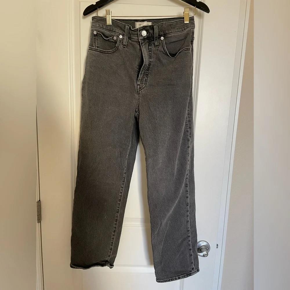 Madewell Straight Leg Jeans in Washed Black
